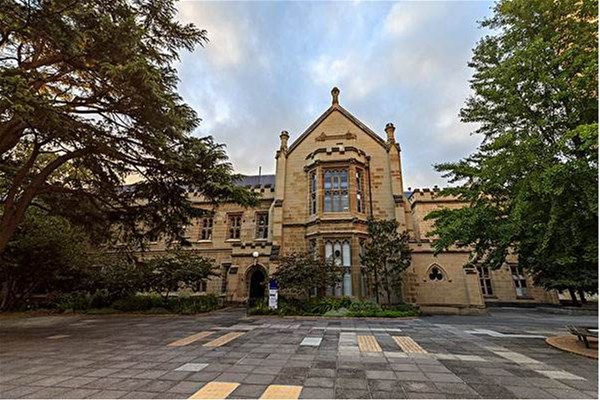 墨尔本大学