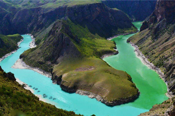 阔克苏大峡谷
