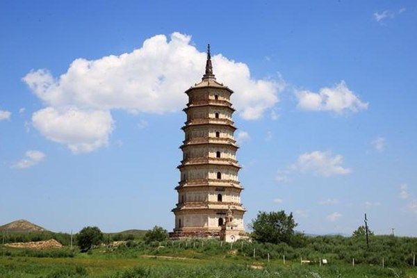 舍利白塔 